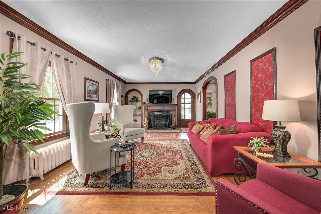 1346 W 7th Street