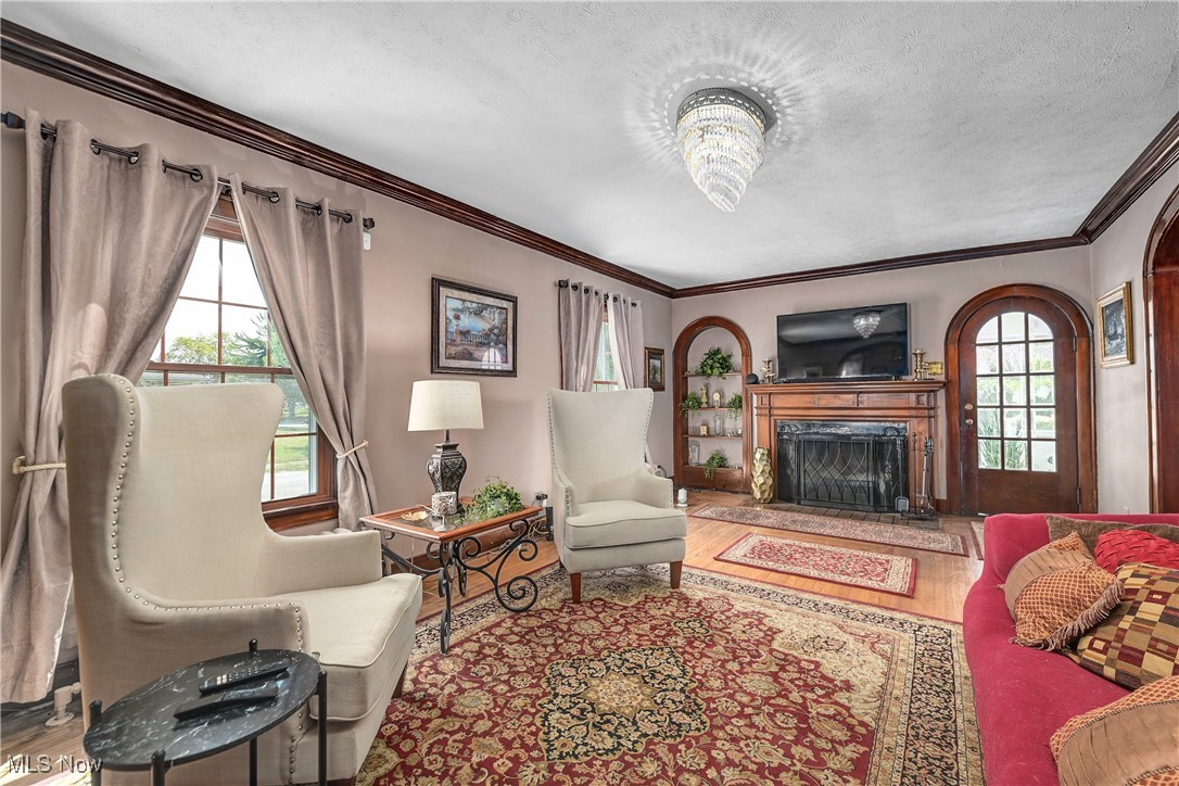 1346 W 7th Street