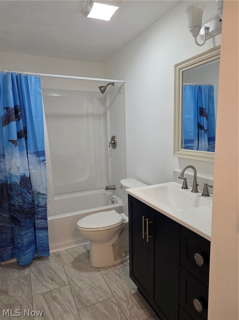 Madison Golf Lakelands - Residential