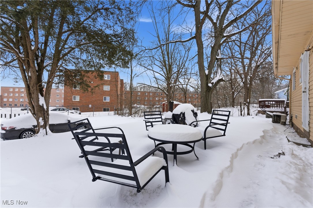 Crest Gate - Residential