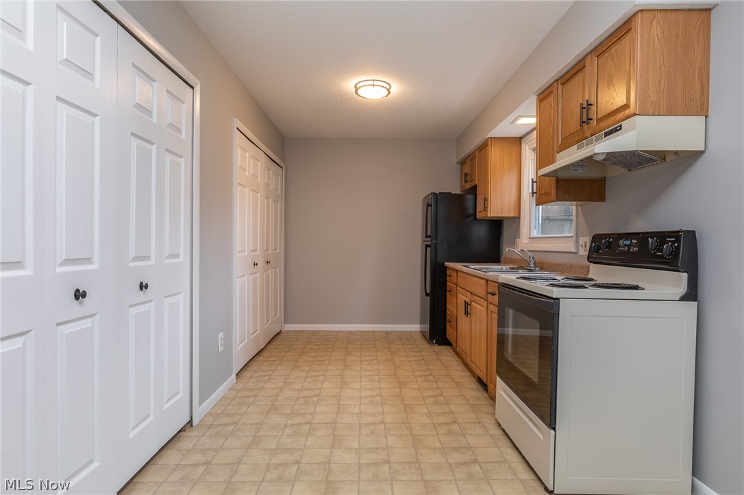 Maple Brook Condo - Residential