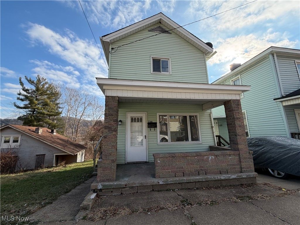 Photo of 720 N Zane Highway, Martins Ferry, OH 43935 (MLS # 5177578)