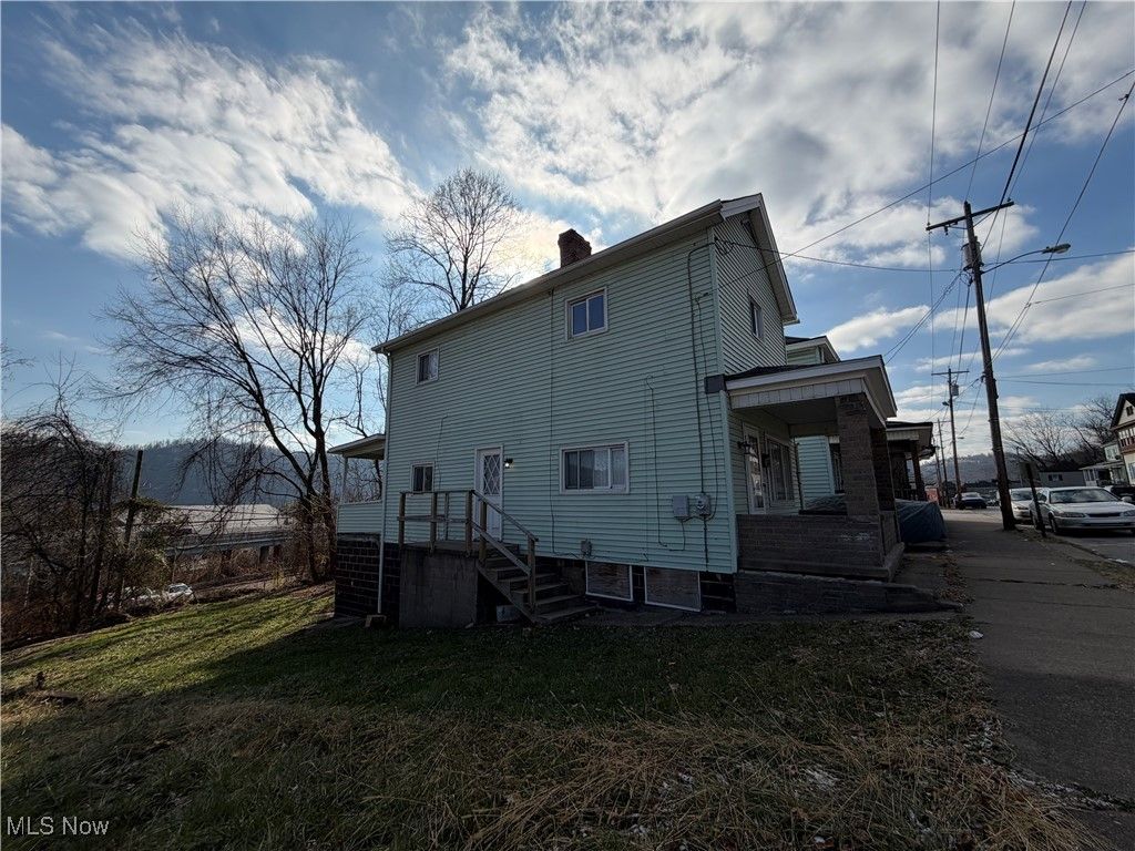 Photo of 720 N Zane Highway, Martins Ferry, OH 43935 (MLS # 5177578)
