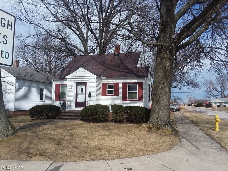 House is full of owners contents and will be removed. Vinyl sided, newer windows & newer garage. Hardwood flooring. Home needs updating and is priced accordingly.