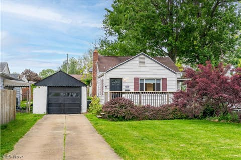 Homes For Sale - 391 Alpha Avenue<br/> Akron, OH 44312