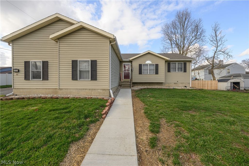 Photo of 223 E 9th Street, Uhrichsville, OH 44683 (MLS # 5195445)