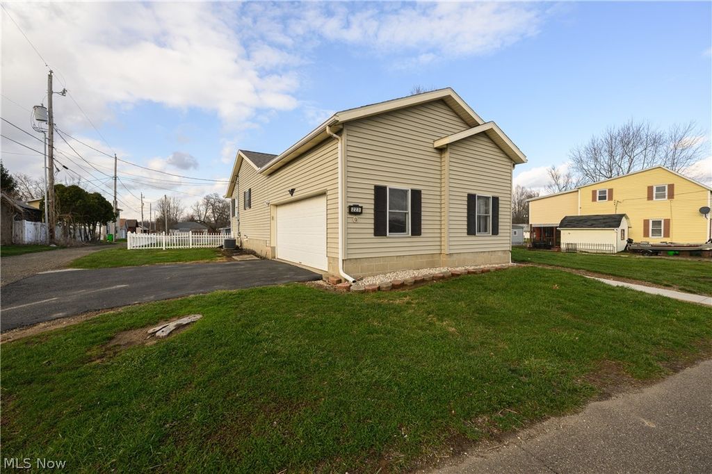 Photo of 223 E 9th Street, Uhrichsville, OH 44683 (MLS # 5195445)