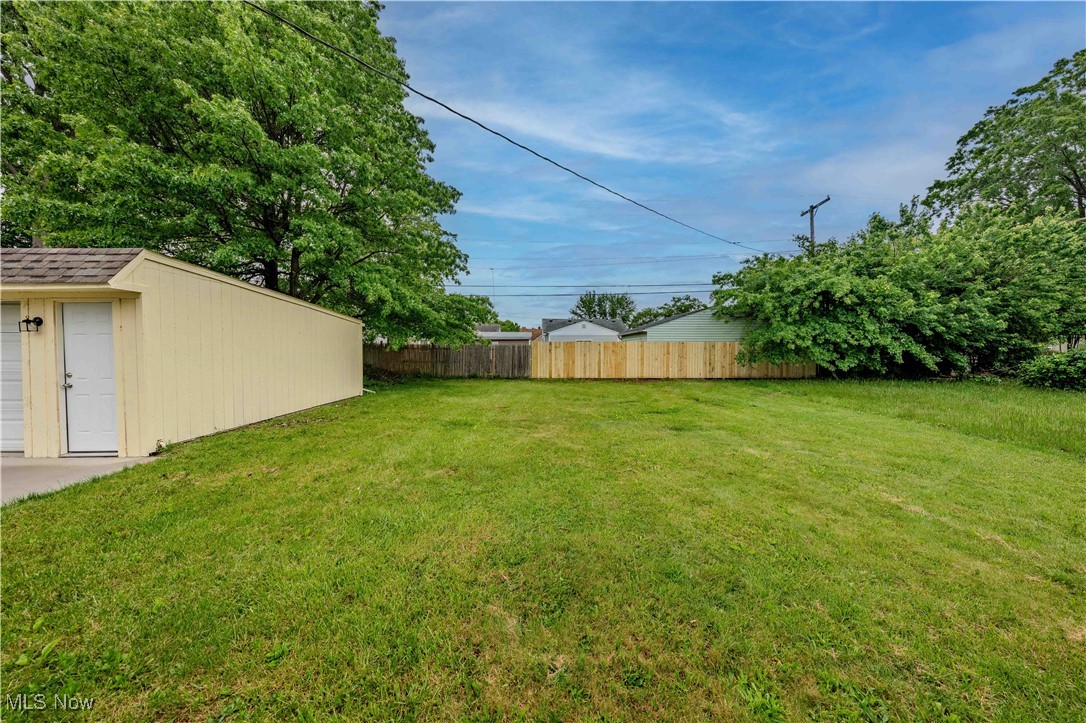 13820 Leroy Avenue, Cleveland, Ohio image 38
