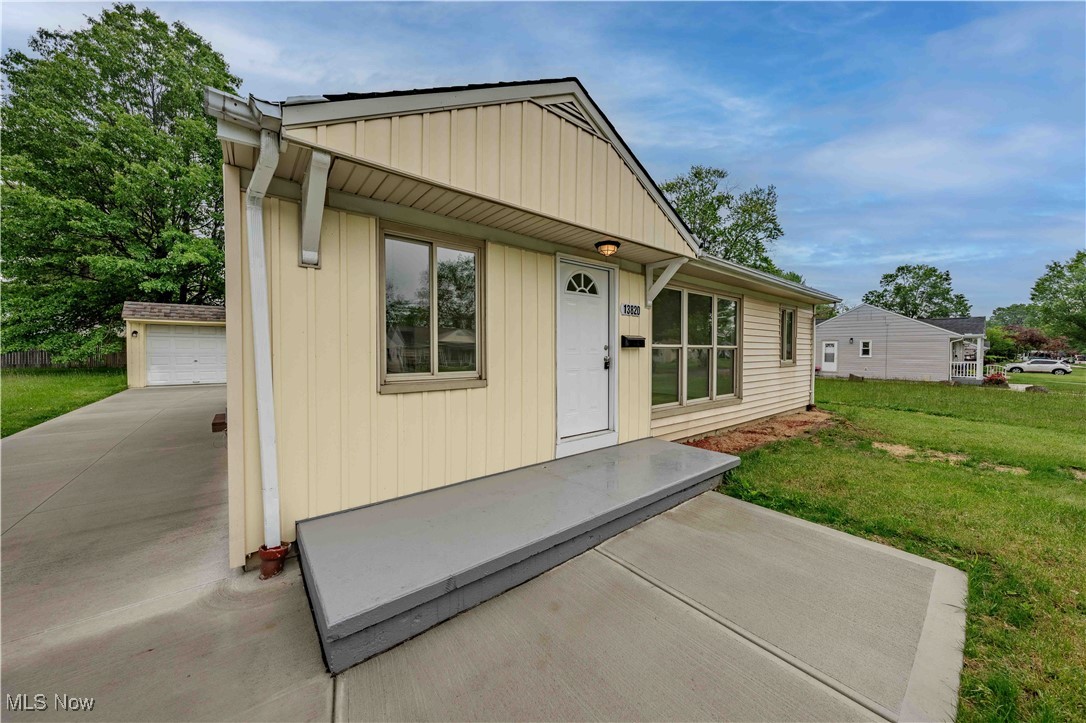 13820 Leroy Avenue, Cleveland, Ohio image 2