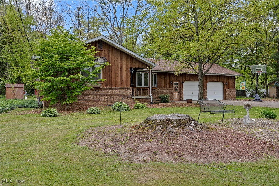 11811 Robson Road, Grafton, Ohio image 3