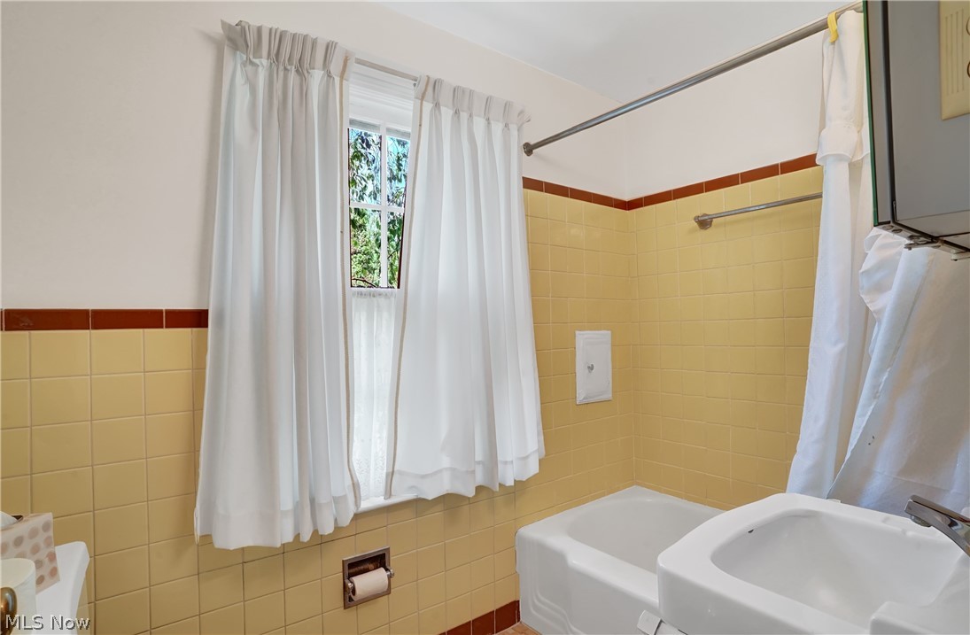 Silver Lake Village - Residential