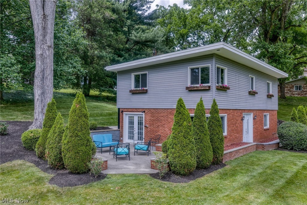 Photo of 145 Brookdell Drive NW, North Canton, OH 44720 (MLS # 5220150)