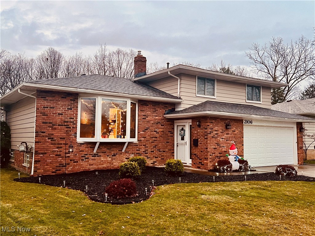 2106 Camelot Drive, Parma, Ohio image 1