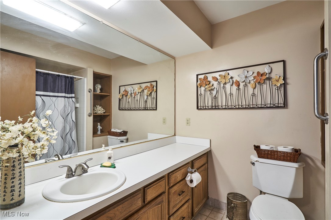 3196 Shade Road, Akron, Ohio image 20