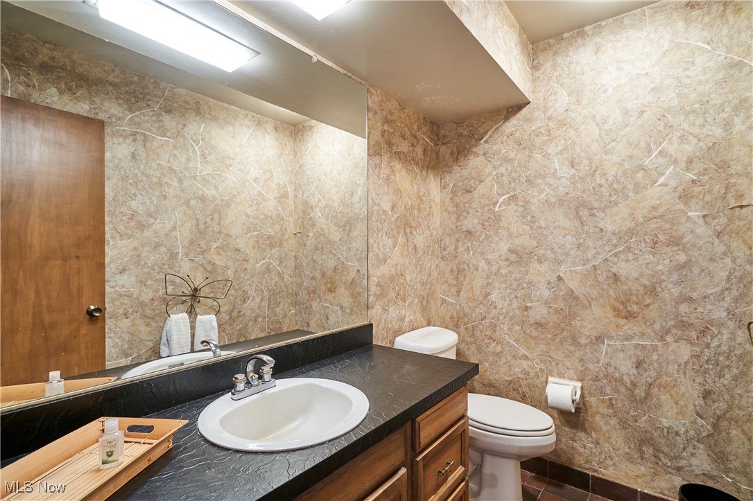 3196 Shade Road, Akron, Ohio image 13