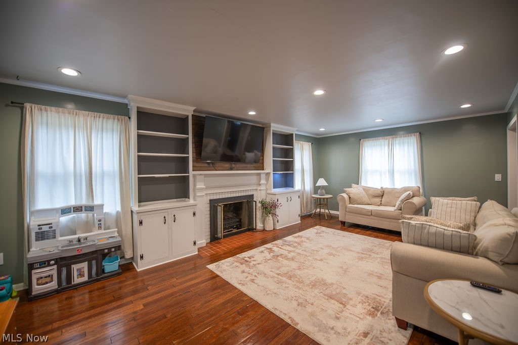 Leah N Senhausers First Addition - Residential