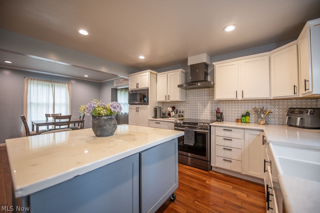 Leah N Senhausers First Addition - Residential