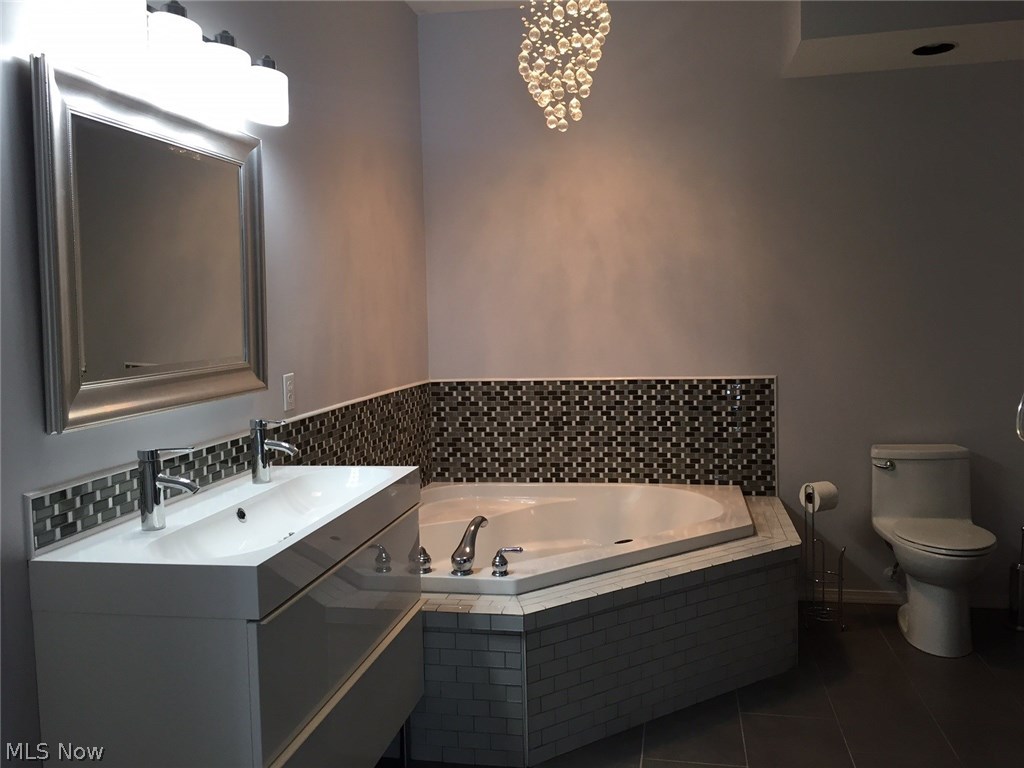 Quail Rdg Condo - Residential