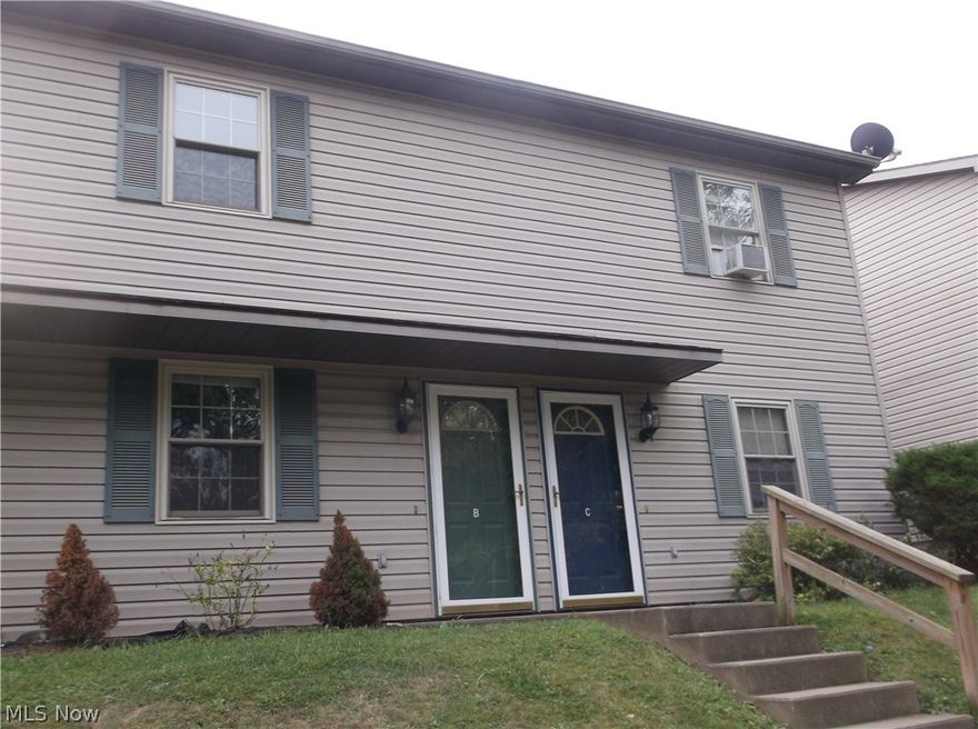 Clean 2 bedroom townhouse-style apartment offers large eat-in size kitchen with appliances and washer/dryer hookup, large master bedroom, large closets.  2 designated off-street parking spaces.  Owner currently pays sewer bill $50-$76/mo. No pets. Security deposit $650. Agent owned.