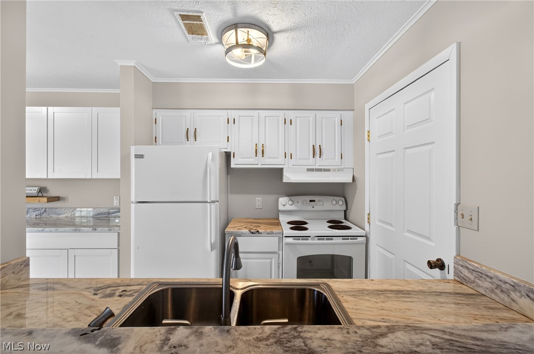 Fairway Villas Condo - Residential
