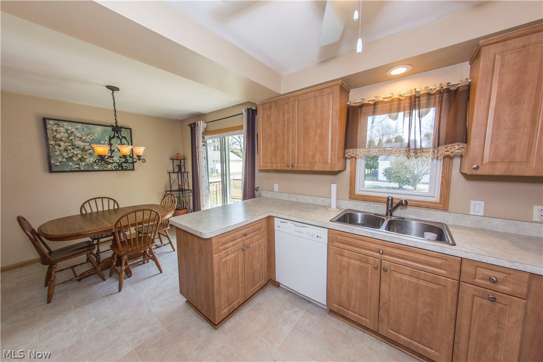 Harold J Whites 01 - Residential