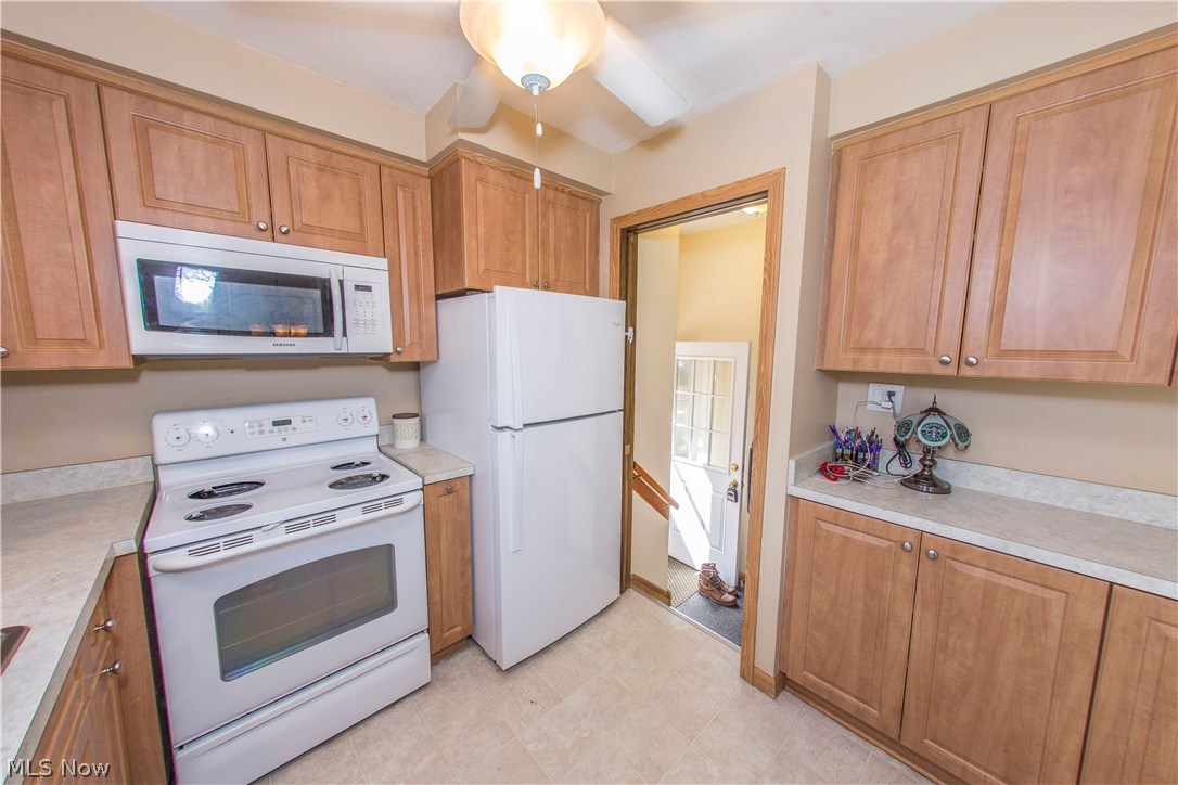 Harold J Whites 01 - Residential