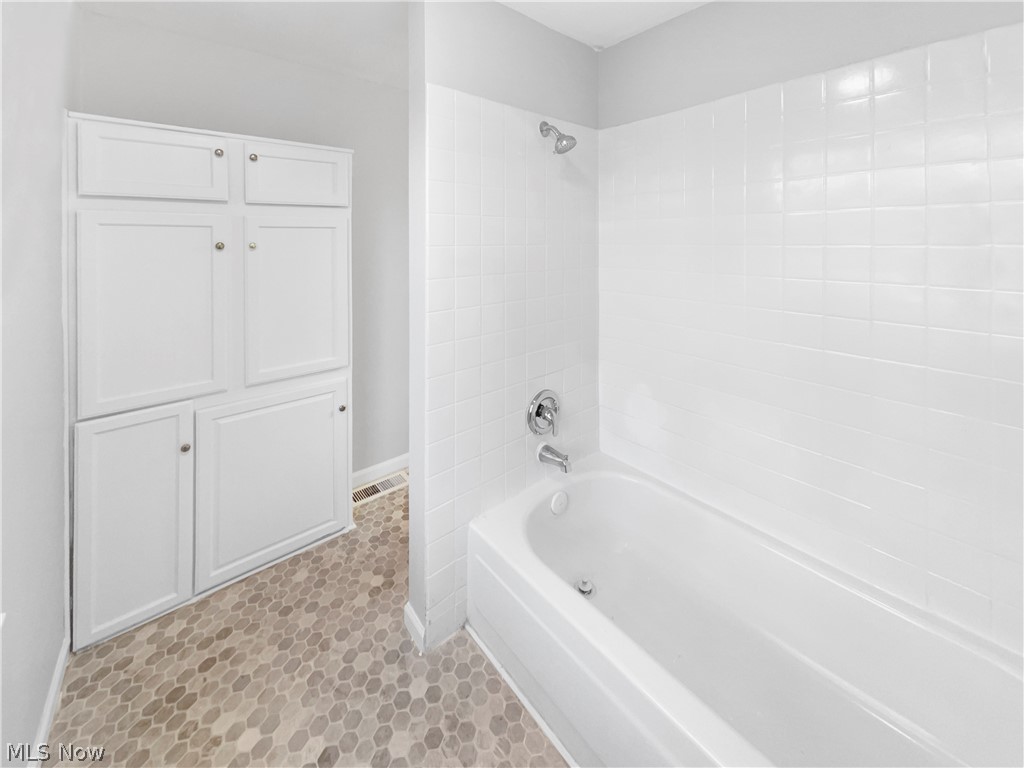 Twin Oaks - Residential