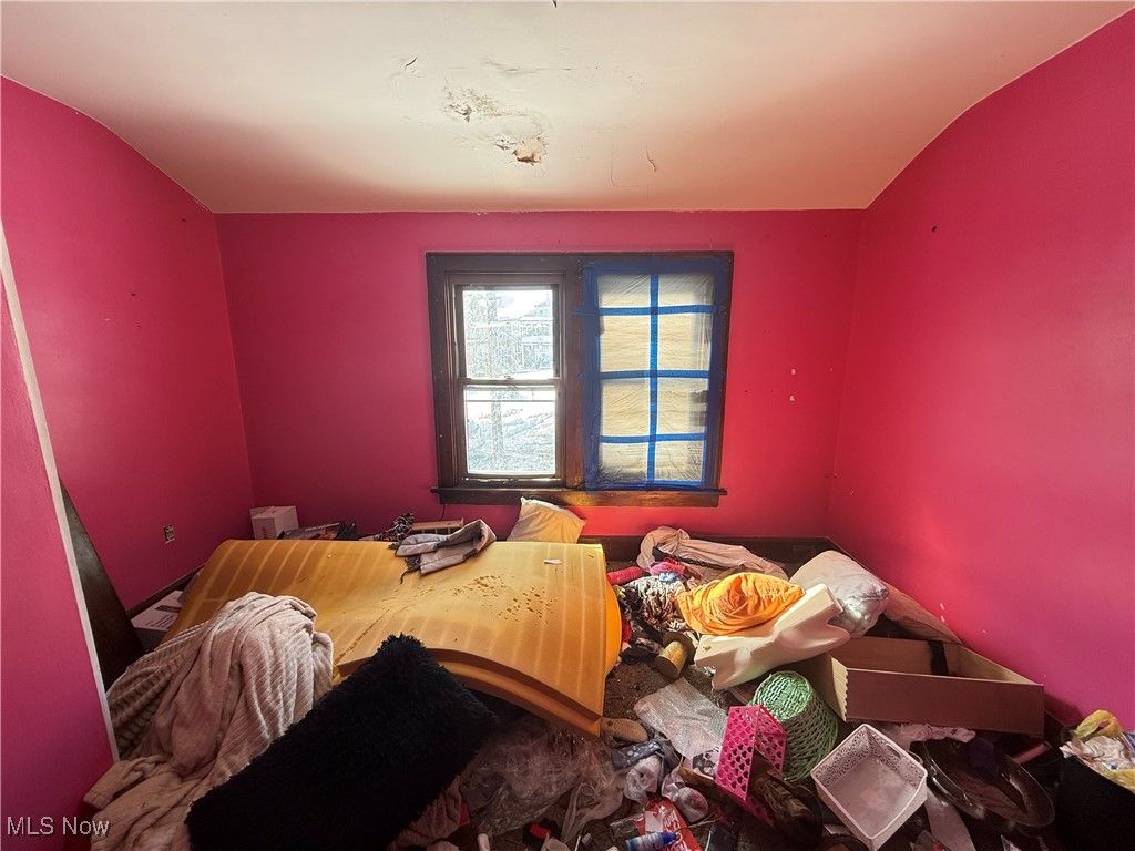 Photo of 215 Isabelle Street, Brilliant, OH 43913 (MLS # 5185325)