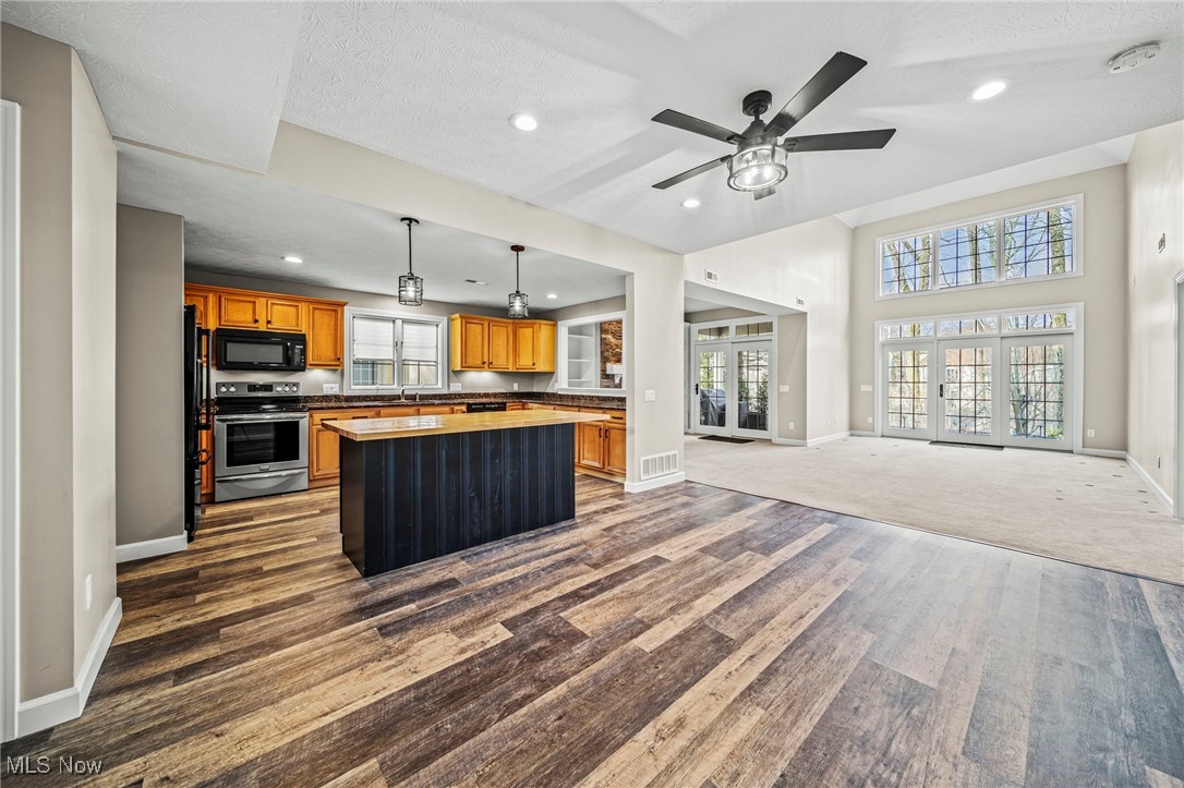 Players Club Condo - Residential