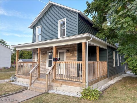 Homes For Sale - 442 S Liberty Avenue<br/> Stark County, Alliance, OH 44601