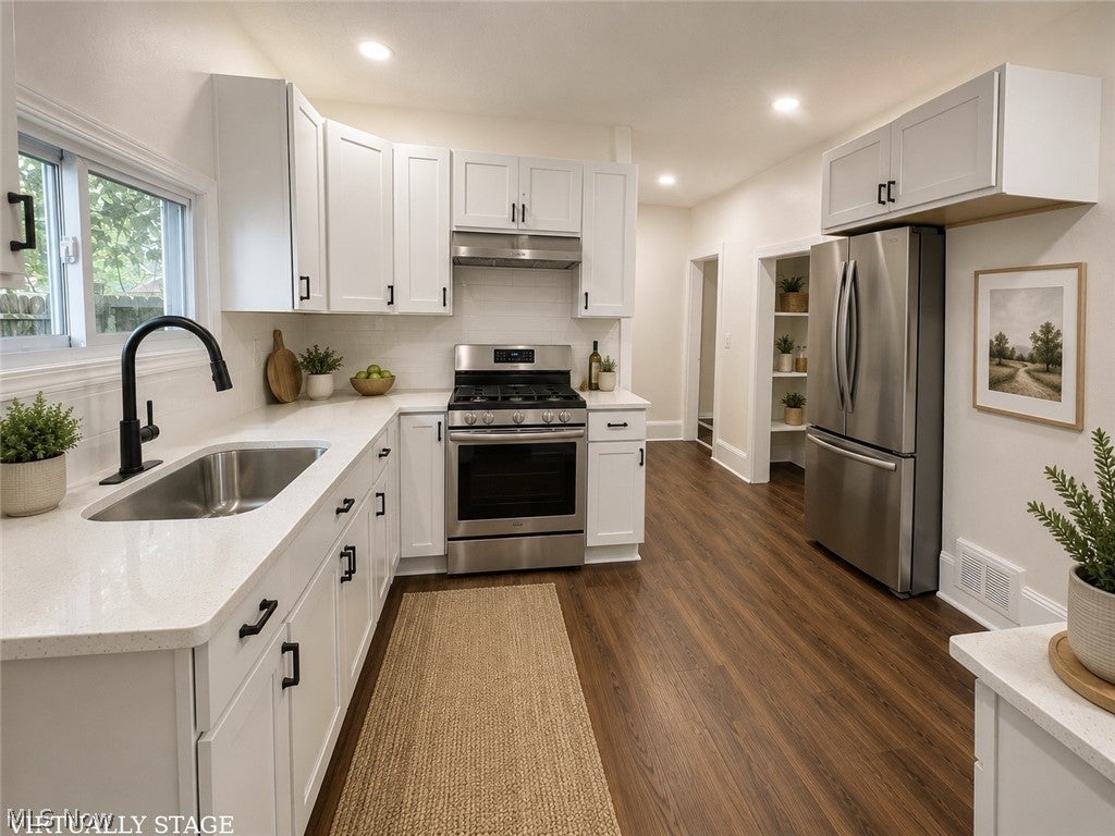 3258 W 38th Street