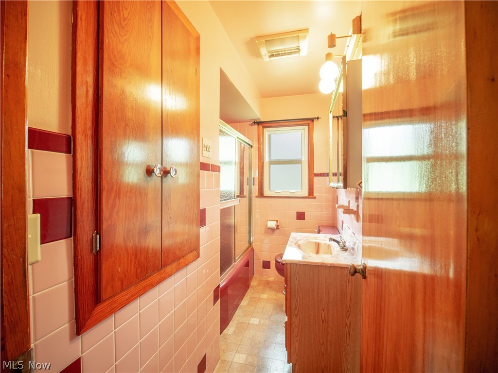 Walnut Hills - Residential