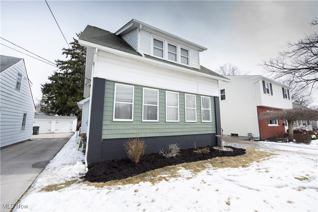 239 Lear Road, Avon Lake, Ohio image 3
