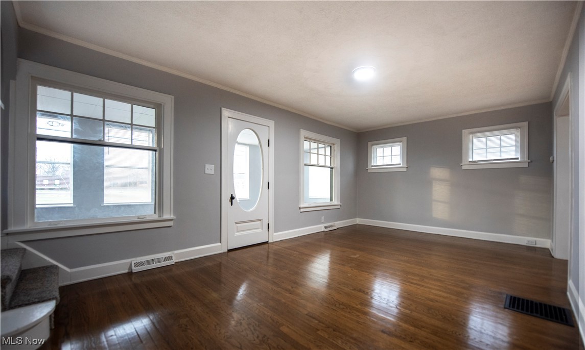 239 Lear Road, Avon Lake, Ohio image 4