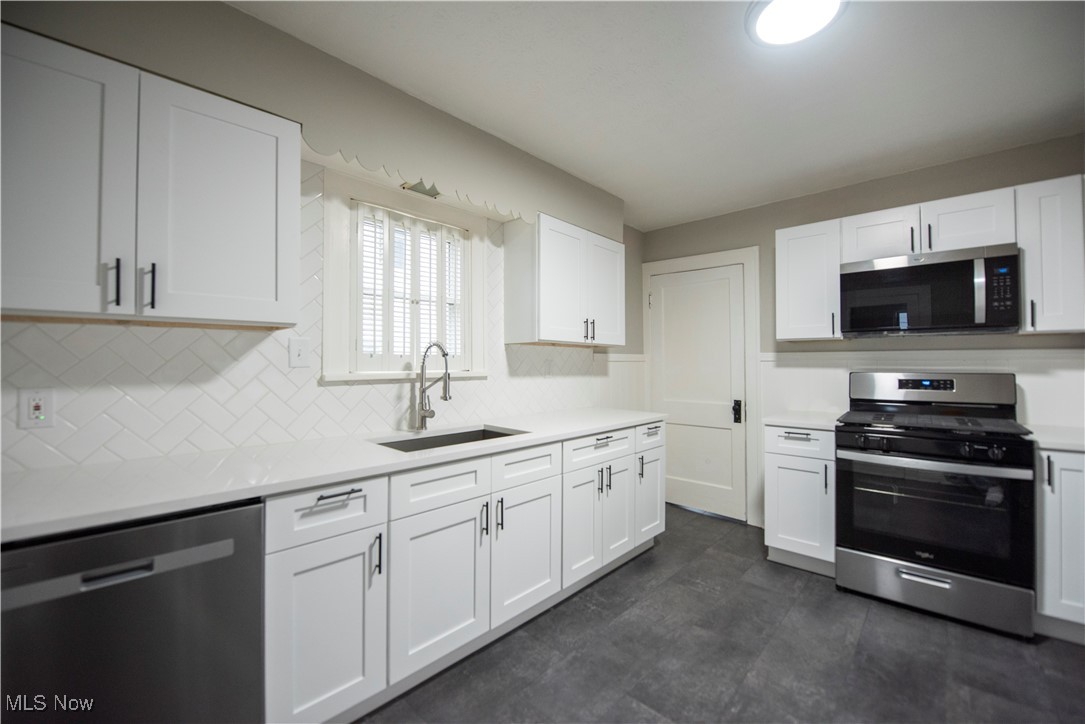 239 Lear Road, Avon Lake, Ohio image 10