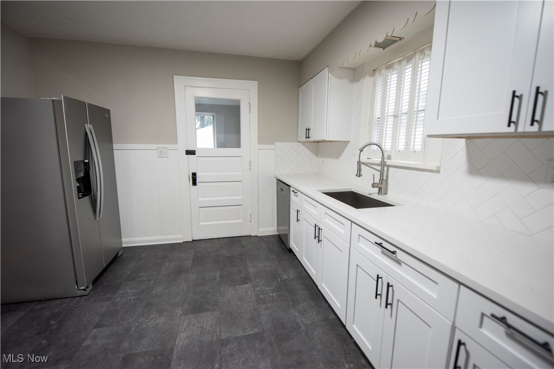 239 Lear Road, Avon Lake, Ohio image 11