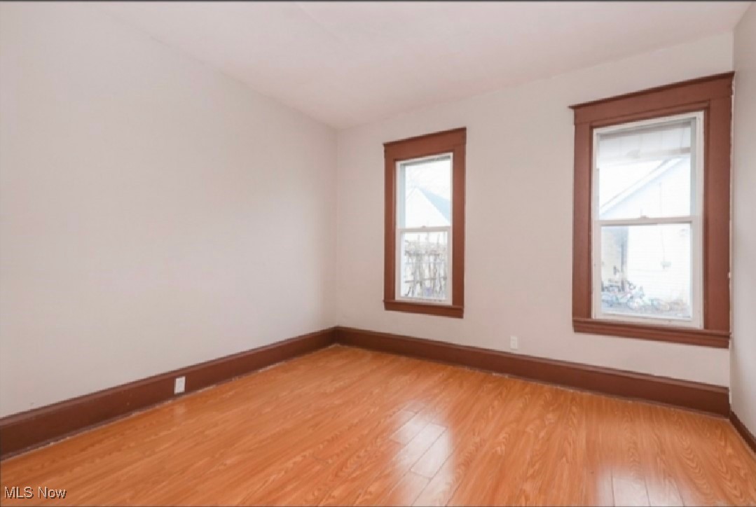 1571 E 45th Street