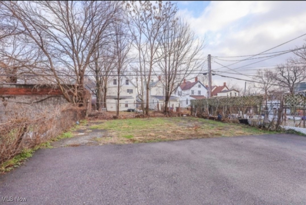 1571 E 45th Street