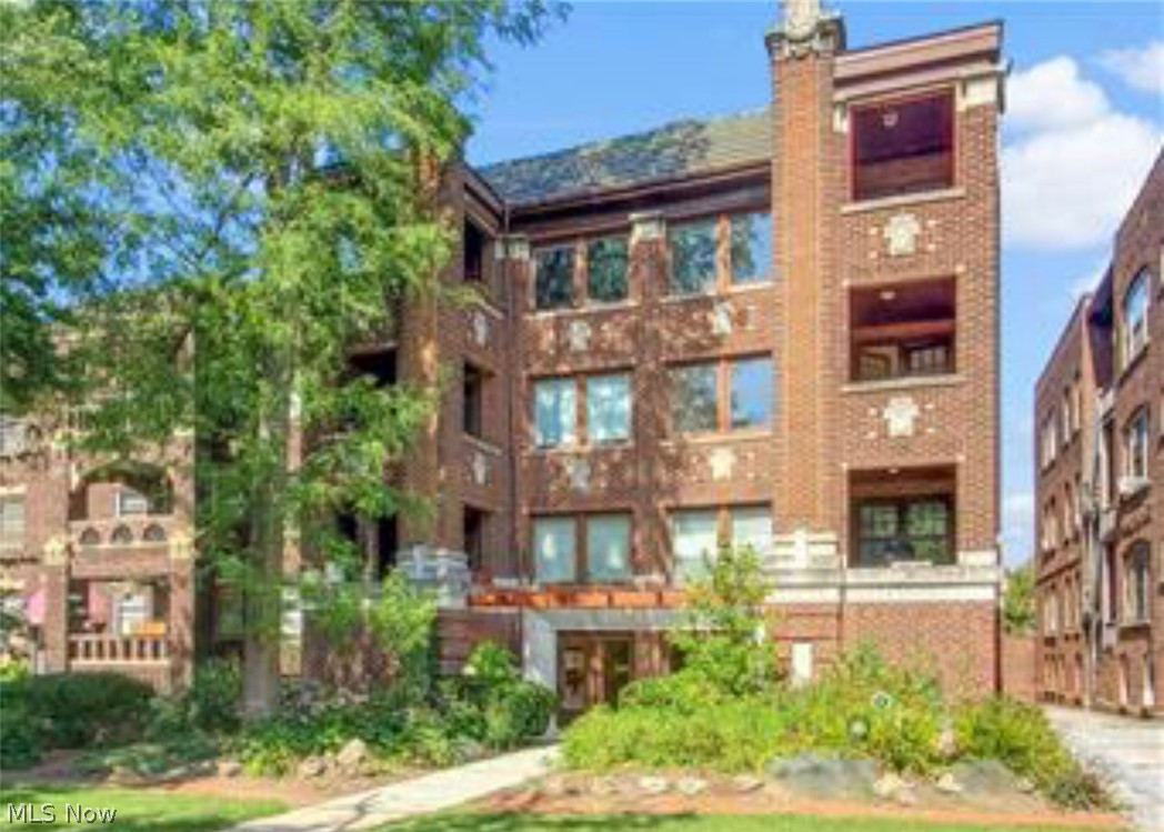 Renaissance - Residential Lease