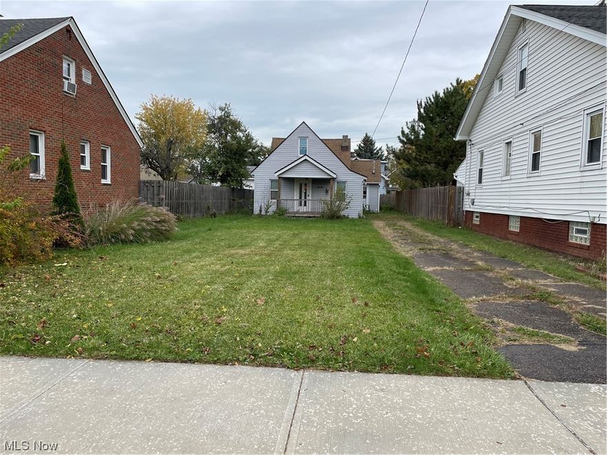 Welcome to 3418 Ralph Ave. This 3 bedroom, 1 bathroom home is looking for the right investor, handyman, contractor or handy homeowner to give this home the updates it deserves. Bring your tools and ideas to make this home truly shine! Newer bathroom fixtures. Newer electric panel.