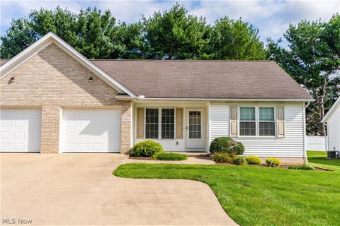 Condo For Sale - 315 Abby Lane<br/> Hartville, OH 44632