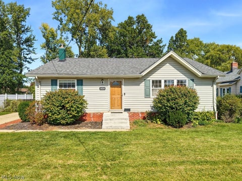 Homes For Sale - 18210 Holland Road<br/> Brook Park, OH 44142