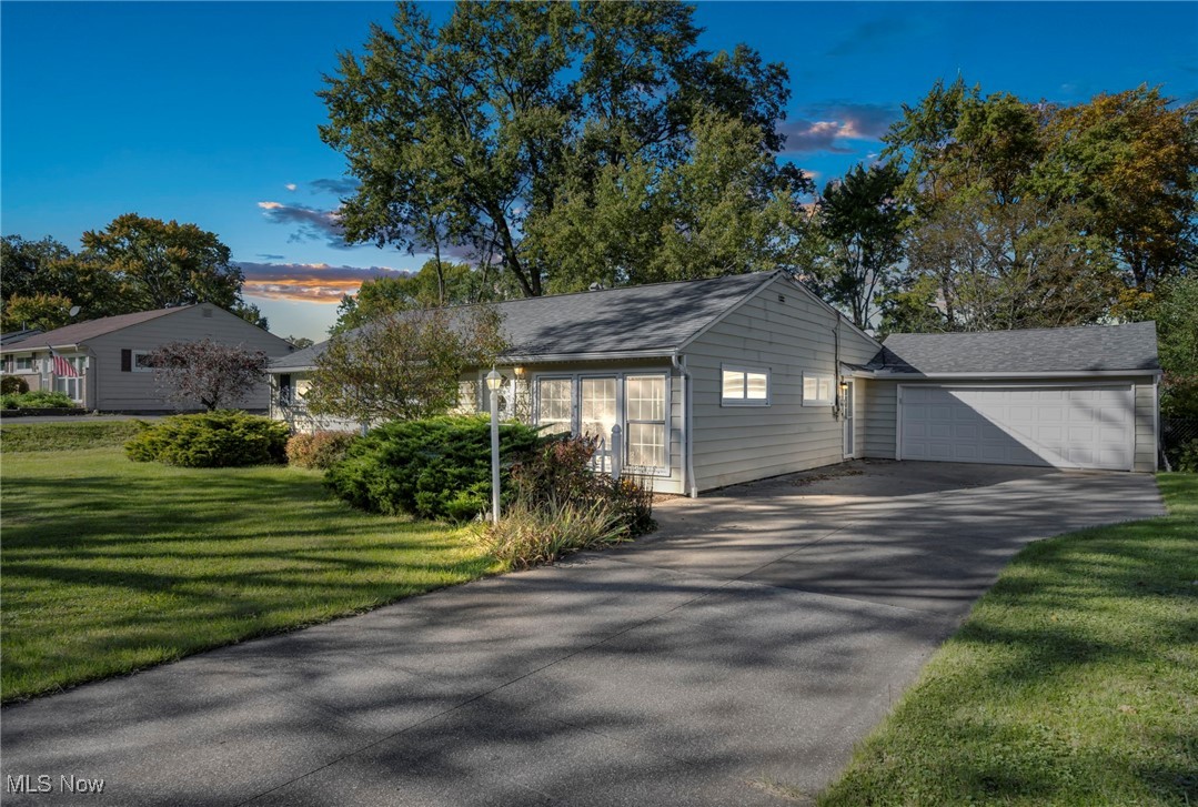 1939 Westwood Drive, Twinsburg, Ohio image 1