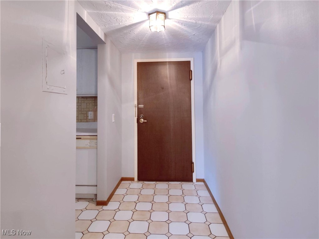 4849 Grace Road #104, North Olmsted, Ohio image 3