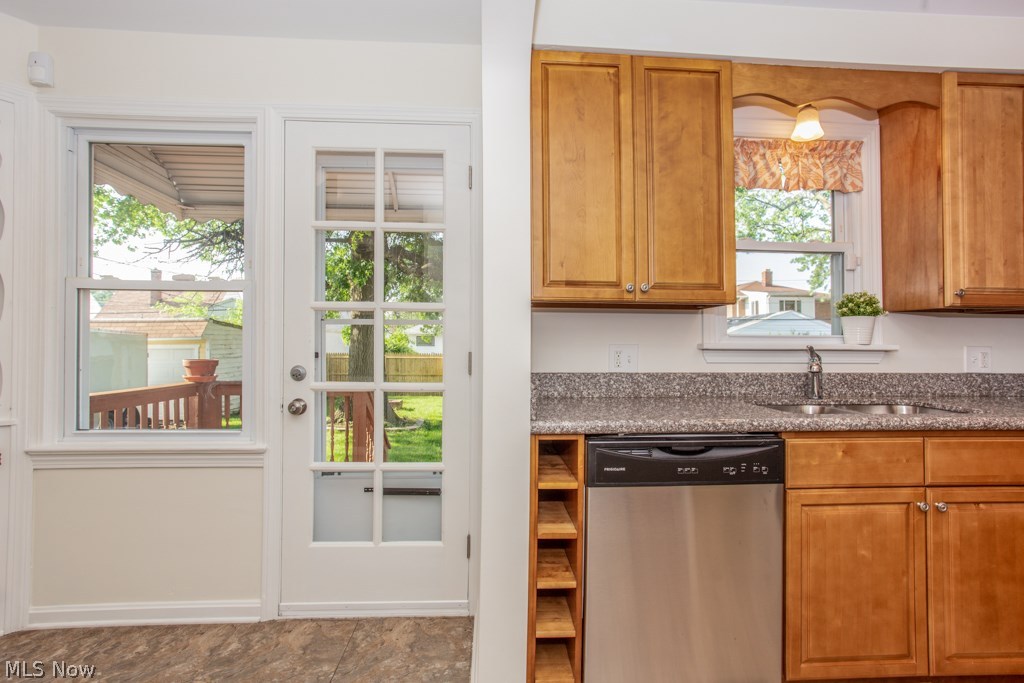 Ridgewood 03 - Residential