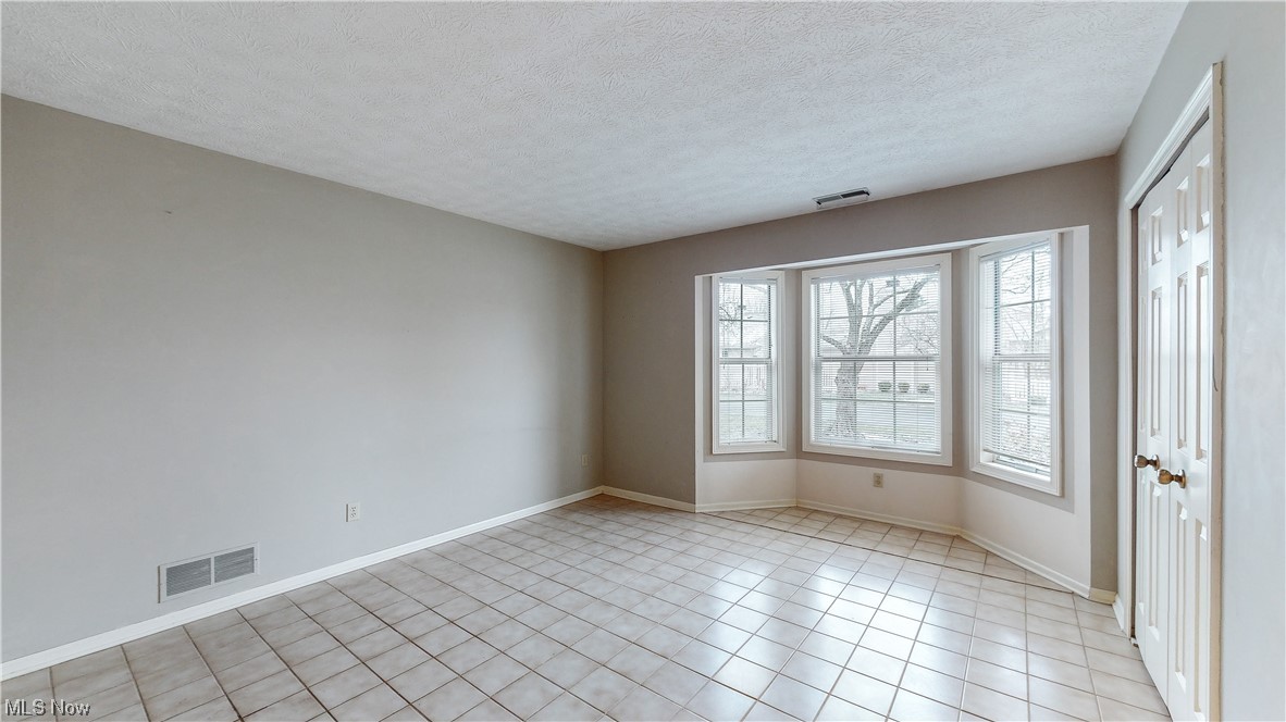 Shady Hollow Condo - Residential