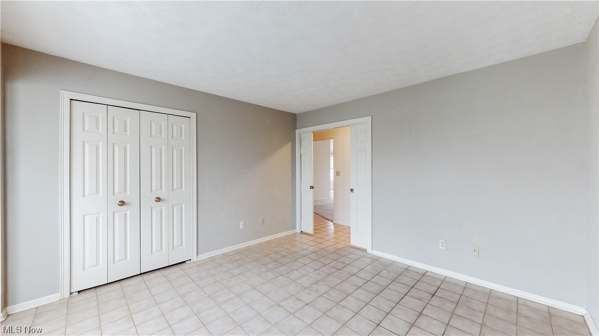 Shady Hollow Condo - Residential