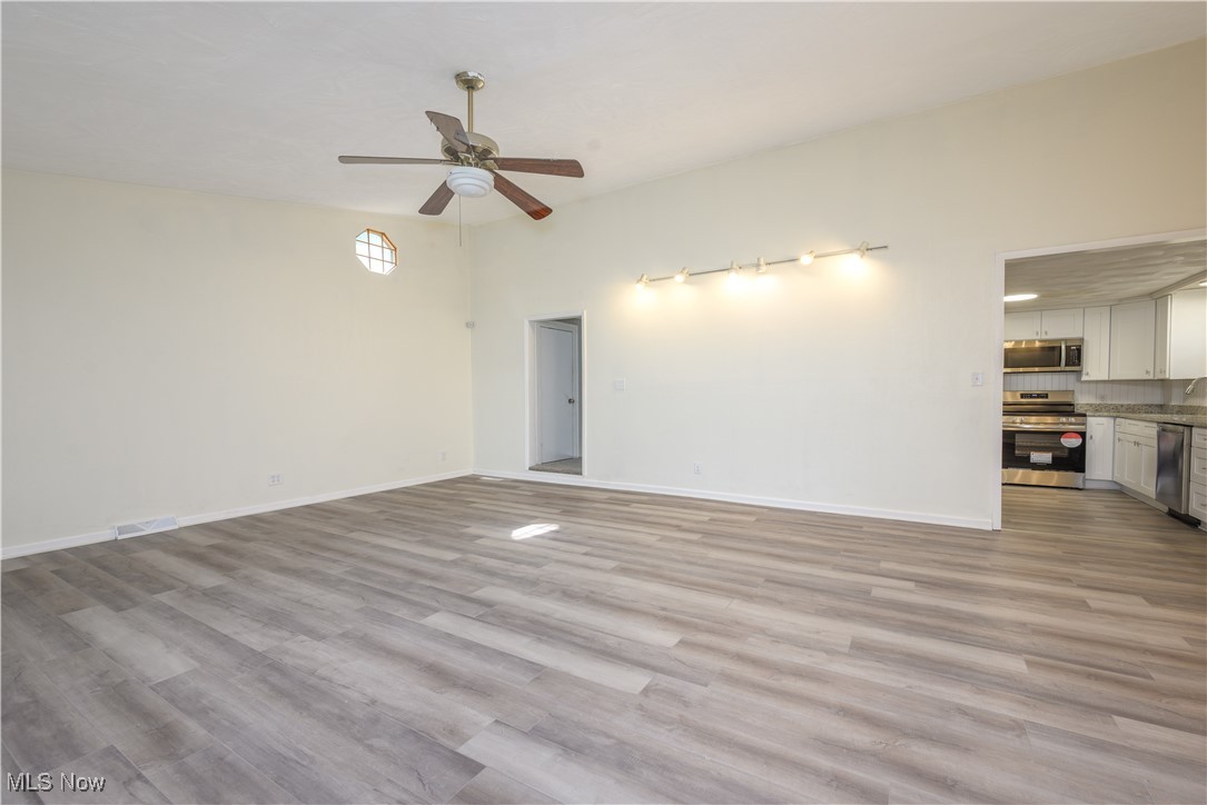 Samuel Bacons Crestland Park Al - Residential