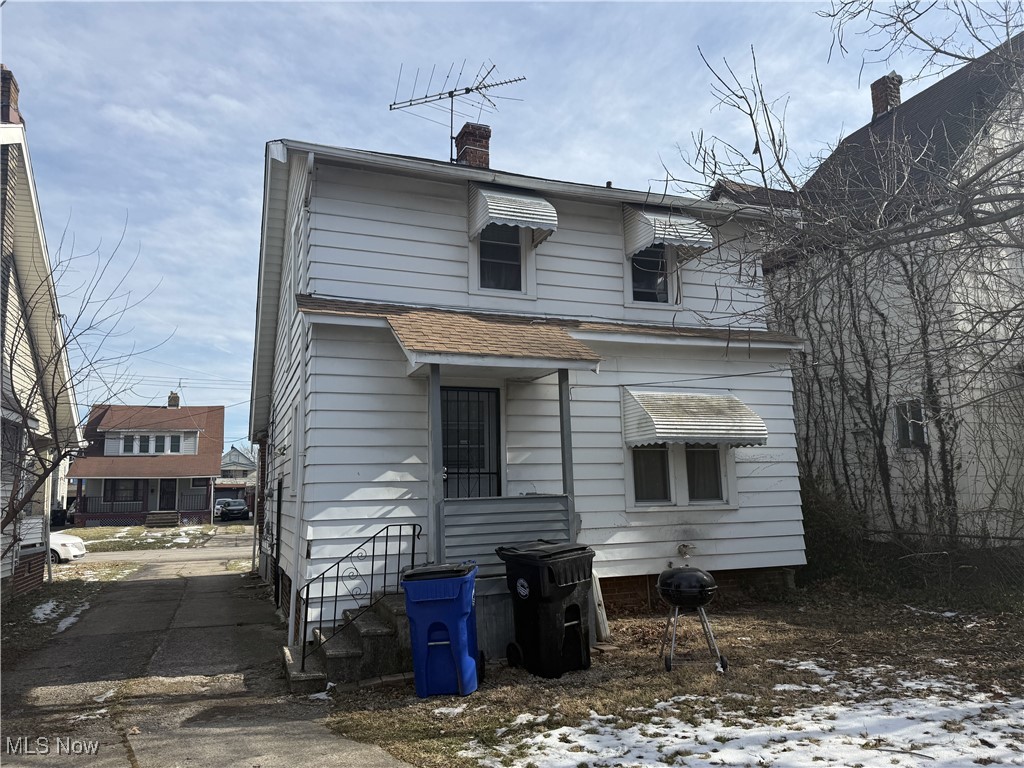 Henderson Realty Cos Lake Shr B - Residential