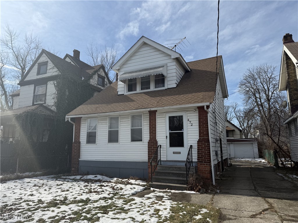 Henderson Realty Cos Lake Shr B - Residential